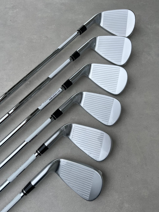 Callaway Apex Ai300 iron set 5-PW NS Pro 950GH Neo Stiff brand new Kurabu Golf