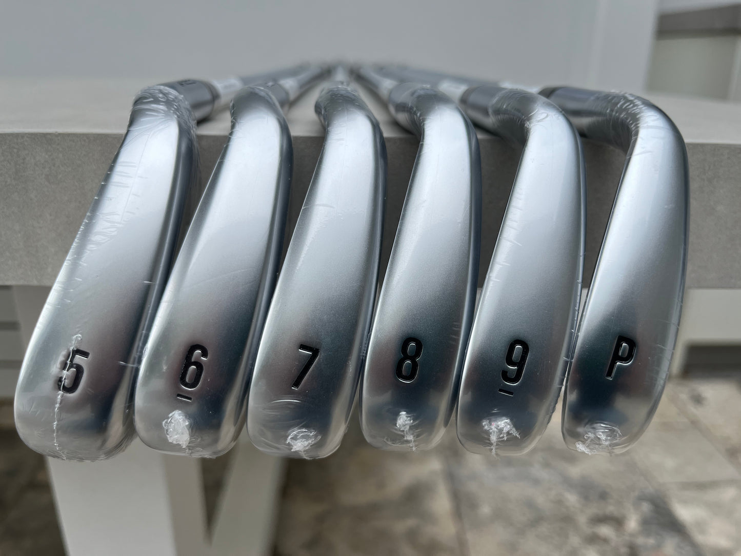 Callaway Apex Ai300 Iron Set — 5-PW NS Pro 950GH Neo (Stiff)