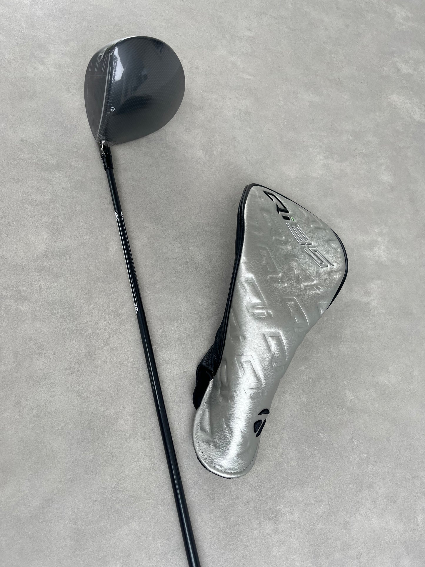 TaylorMade Qi35 Driver — 10.5° | Diamana Silver TM55 (S)